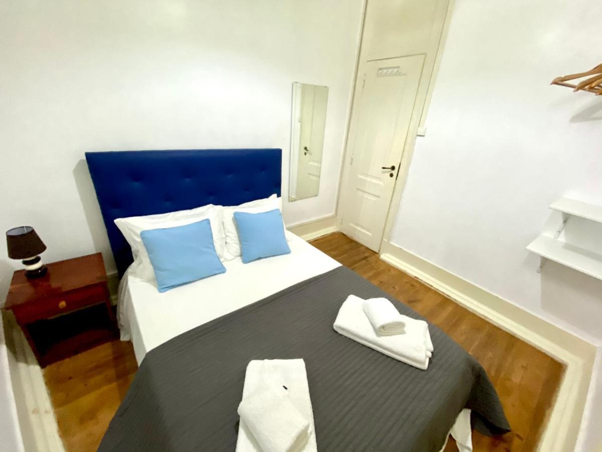 Relax Chiado 3 - Cute Little Double Room With Shared Bathroom Lisboa Eksteriør billede